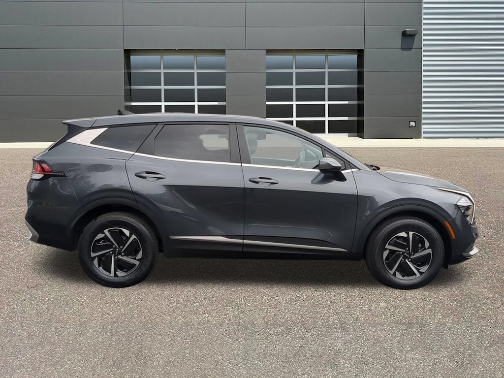Used 2023 Kia Sportage Hybrid LX SUV