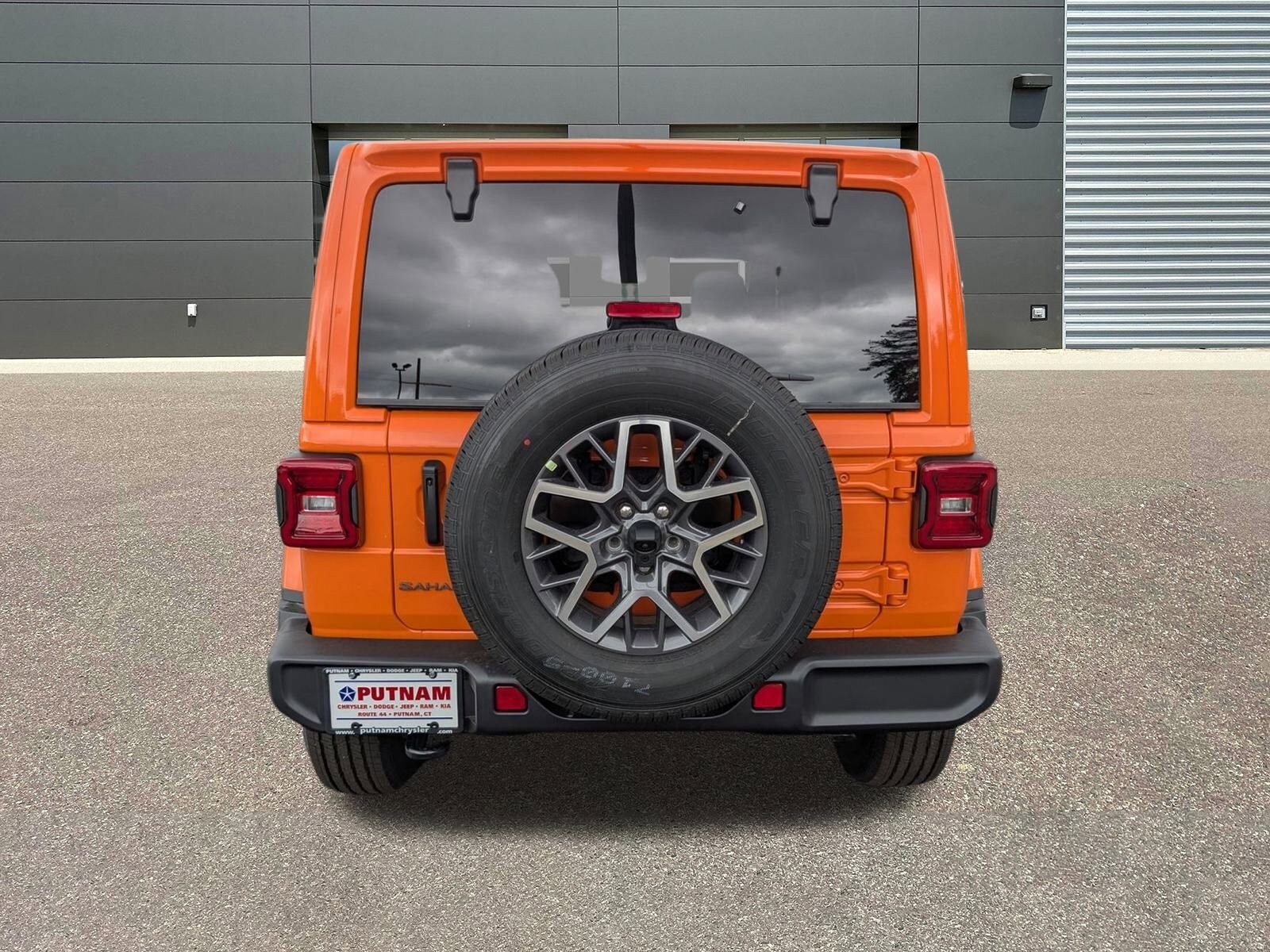 2025 Jeep Wrangler Sahara Sport photo 4