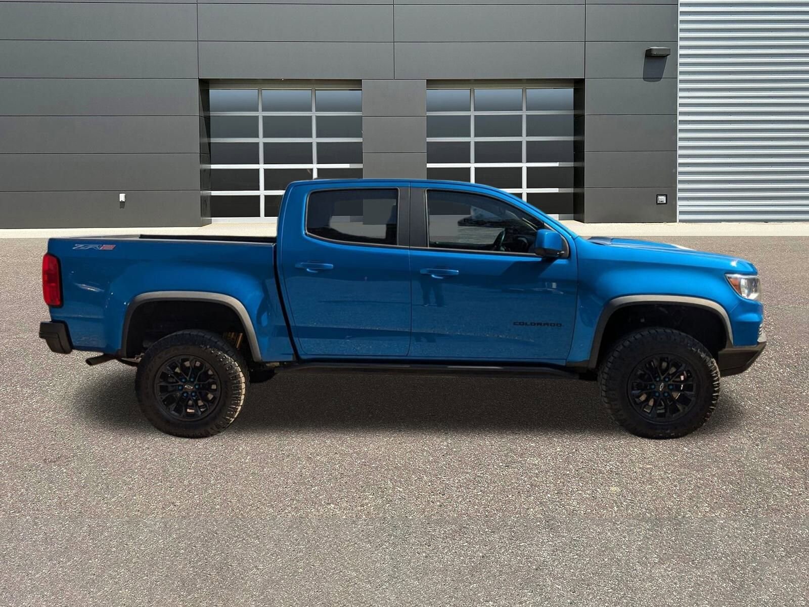 2022 Chevrolet Colorado ZR2 photo 2