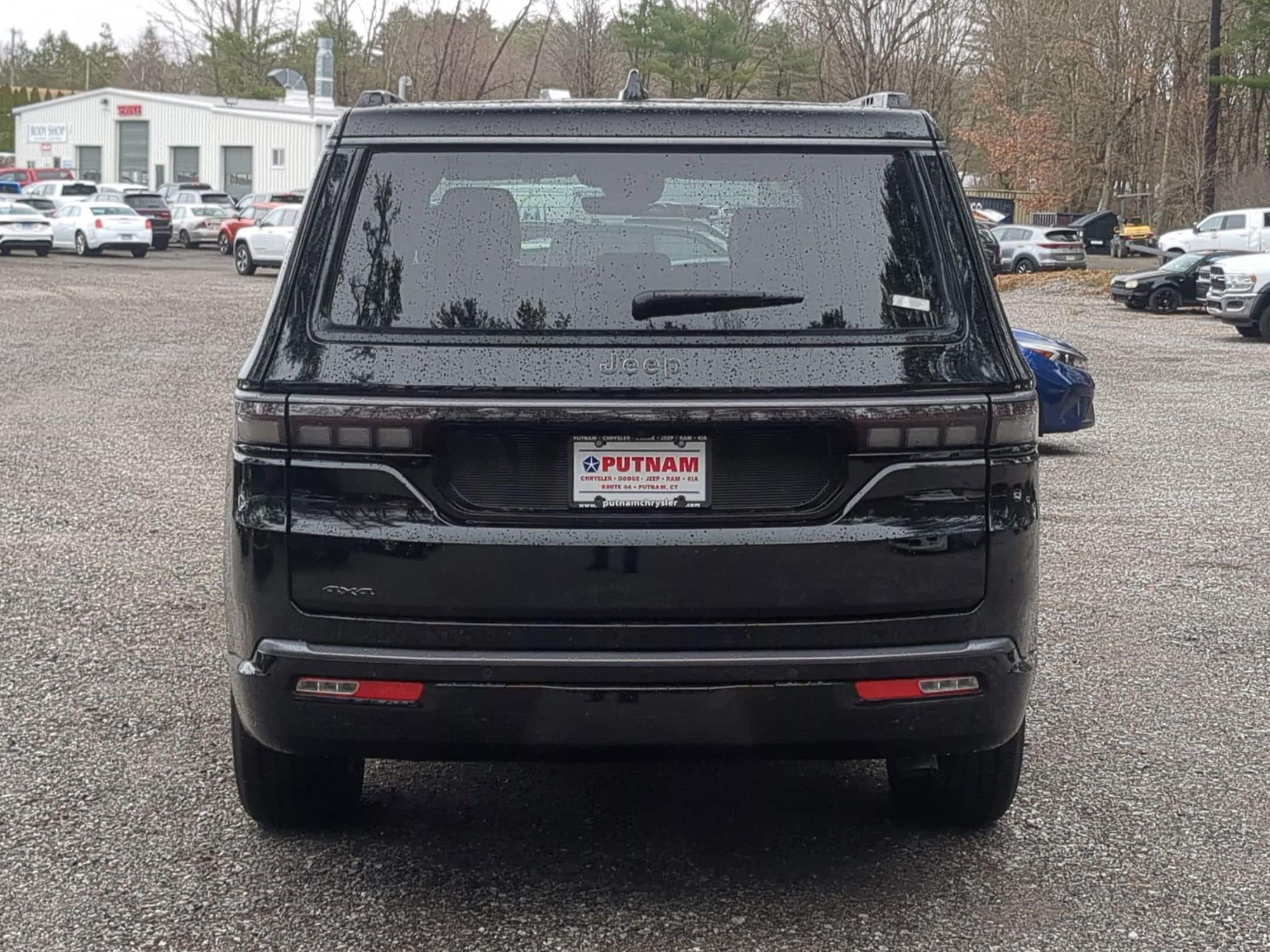 View vehicle photo 4