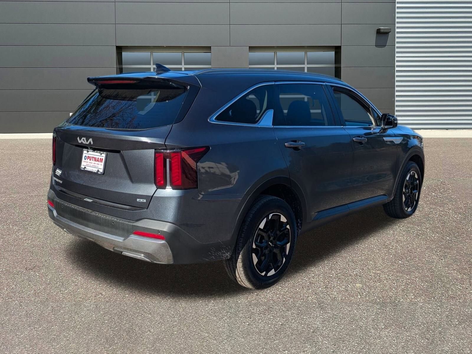 2024 Kia Sorento S photo 3