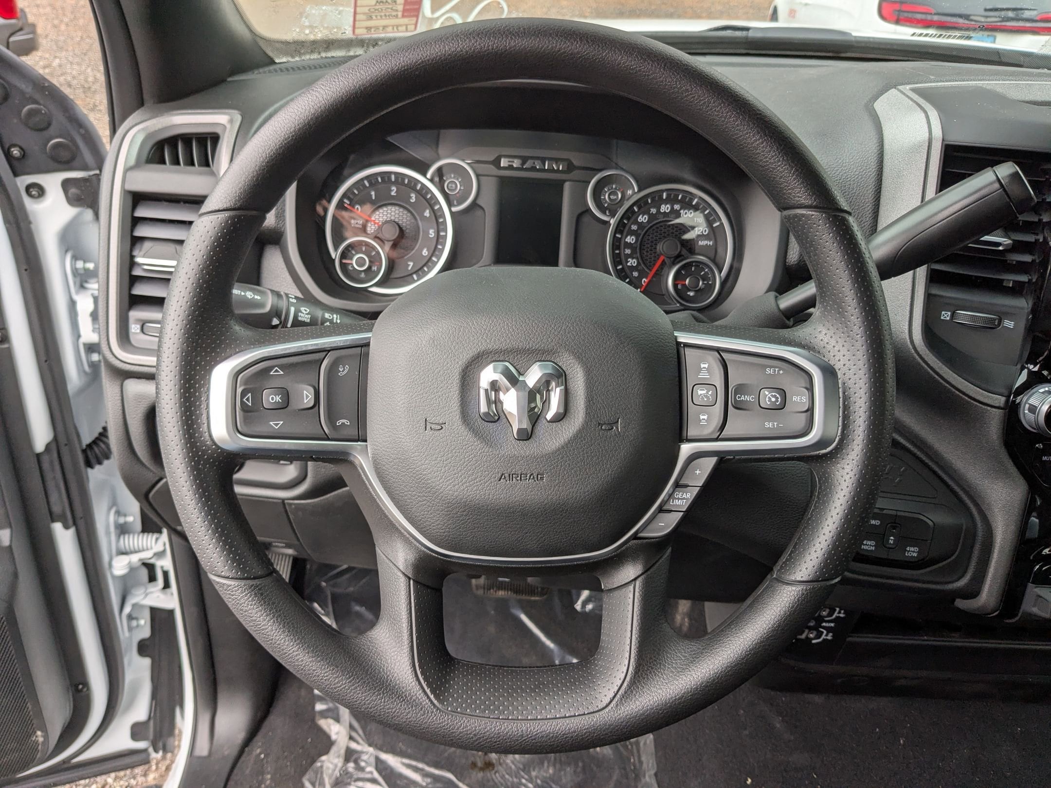 2026 RAM 2500 Tradesman - Photo 14