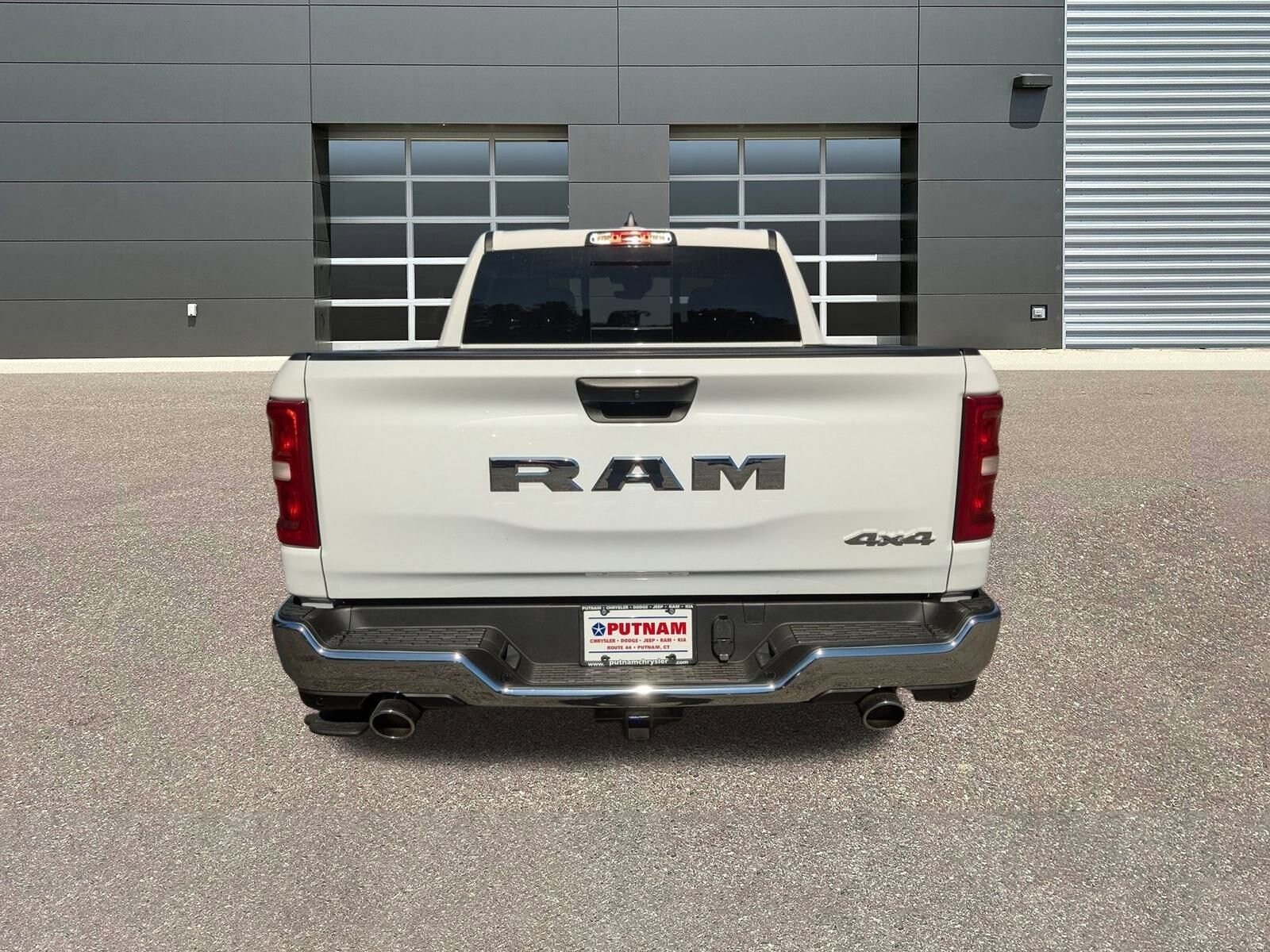 2026 Ram 1500 Tradesman photo 4