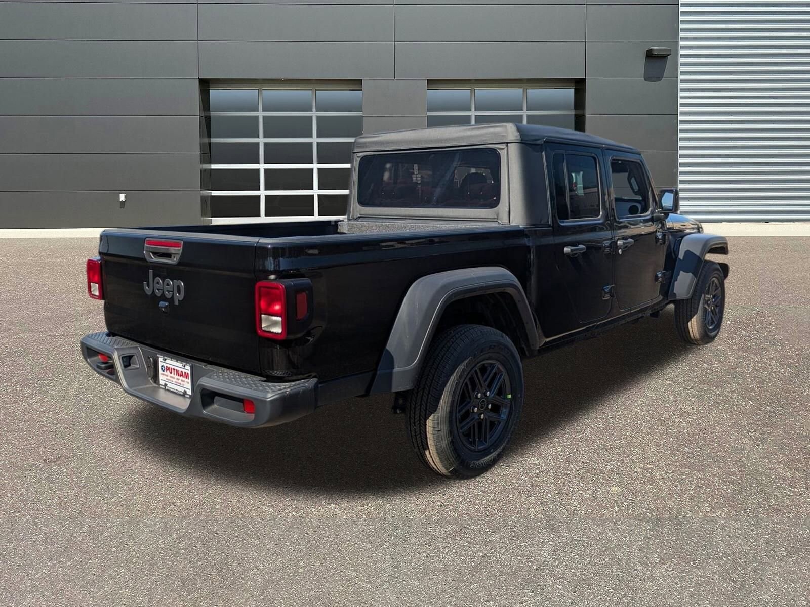 2025 Jeep Gladiator Sport S photo 3