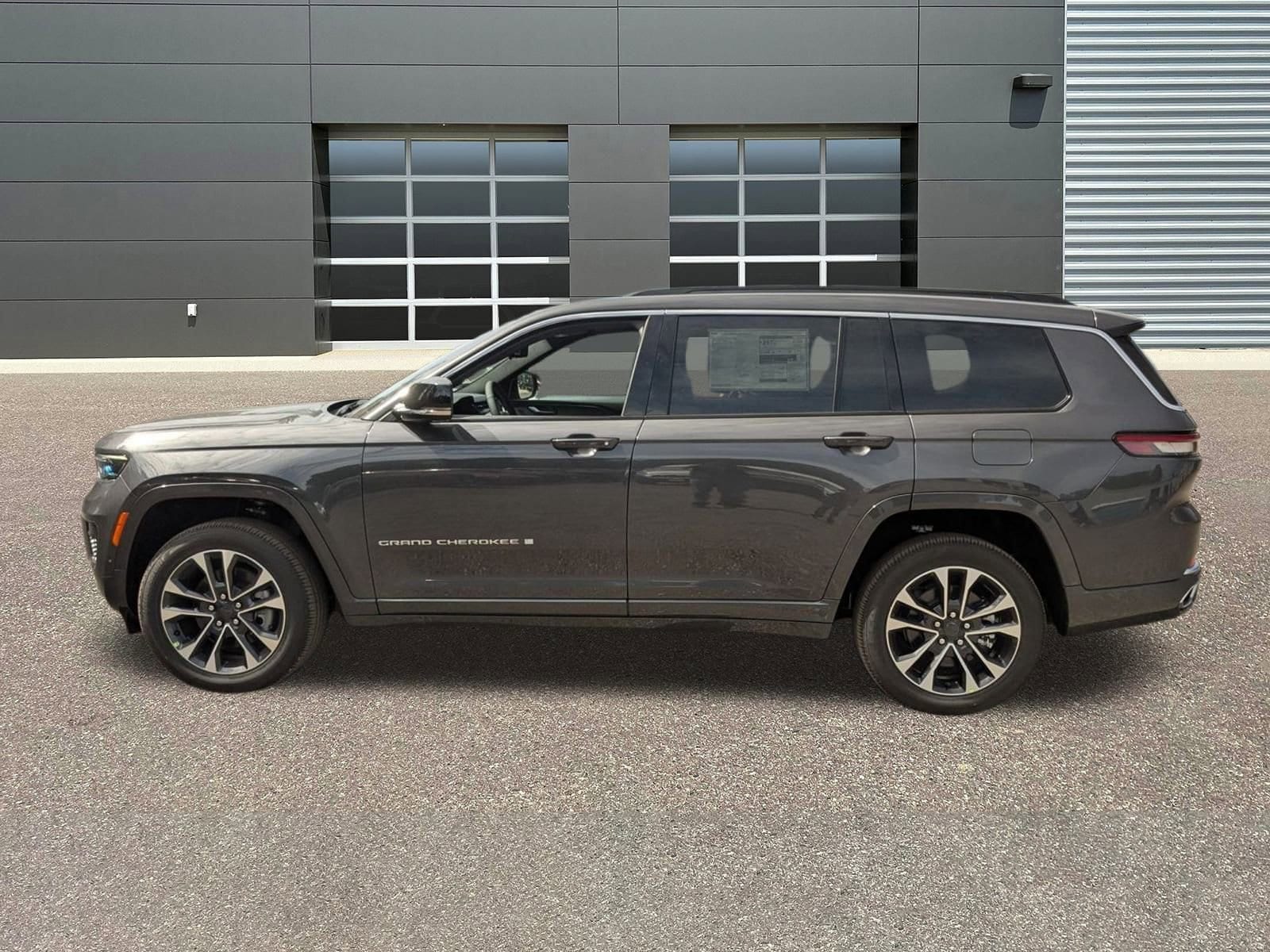 2025 Jeep Grand Cherokee L Overland - Photo 6