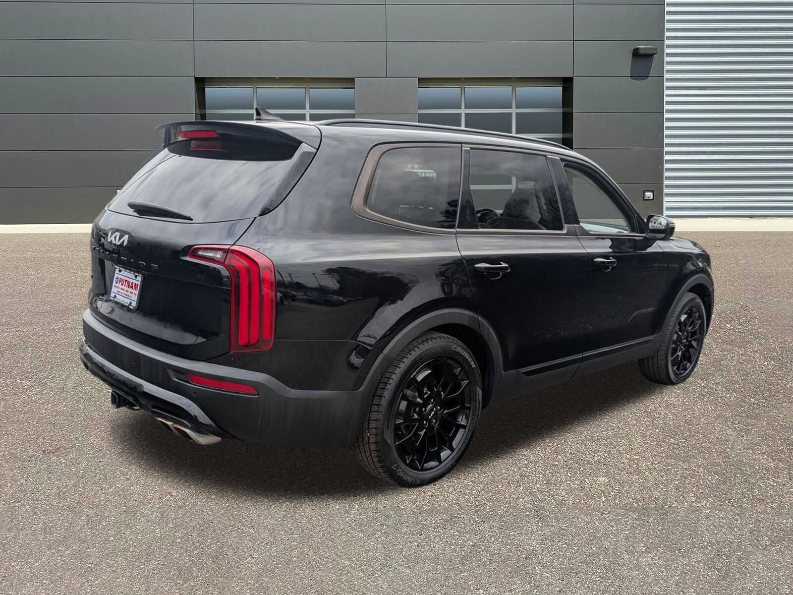 2022 Kia Telluride EX photo 3