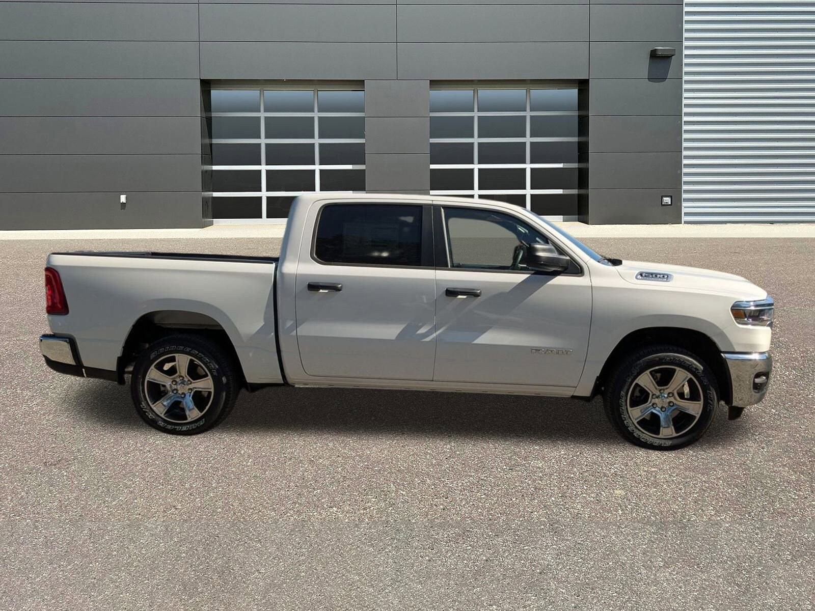 2026 Ram 1500 Tradesman photo 2