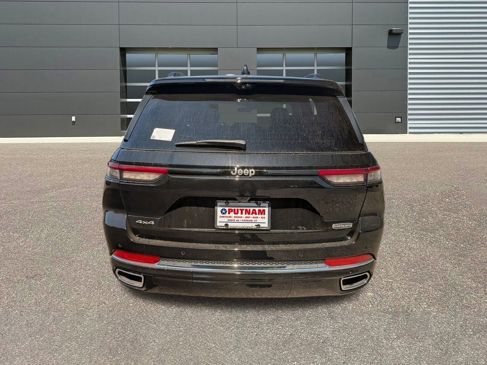 2025 Jeep Grand Cherokee Overland Sport photo 4