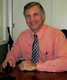 Staff member Mark Dexter from ID_74b8ef