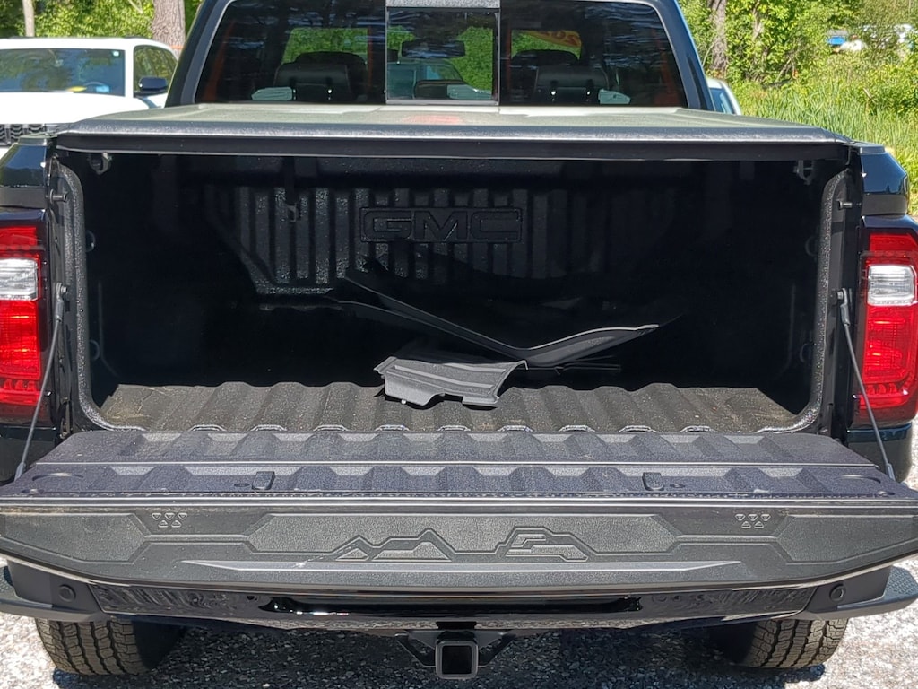 Used 2025 GMC Canyon 4WD AT4 Truck