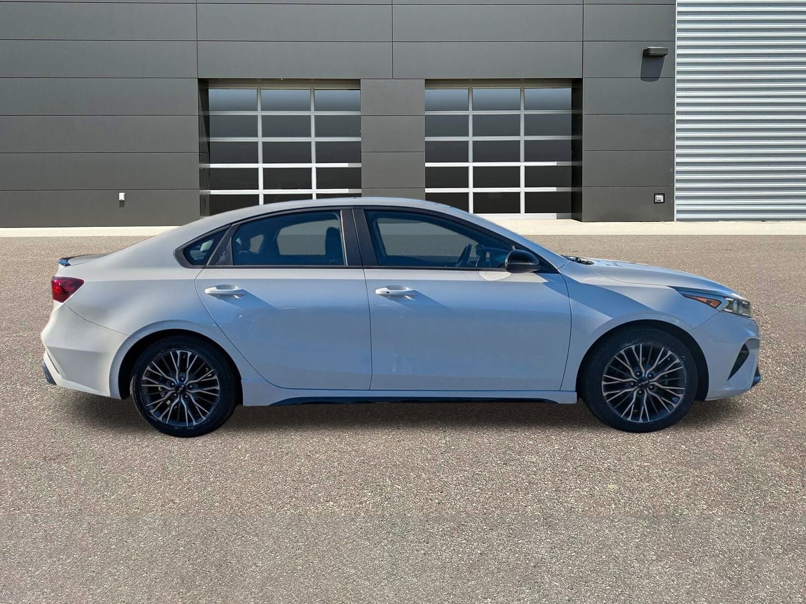 2023 Kia Forte GT-Line photo 2