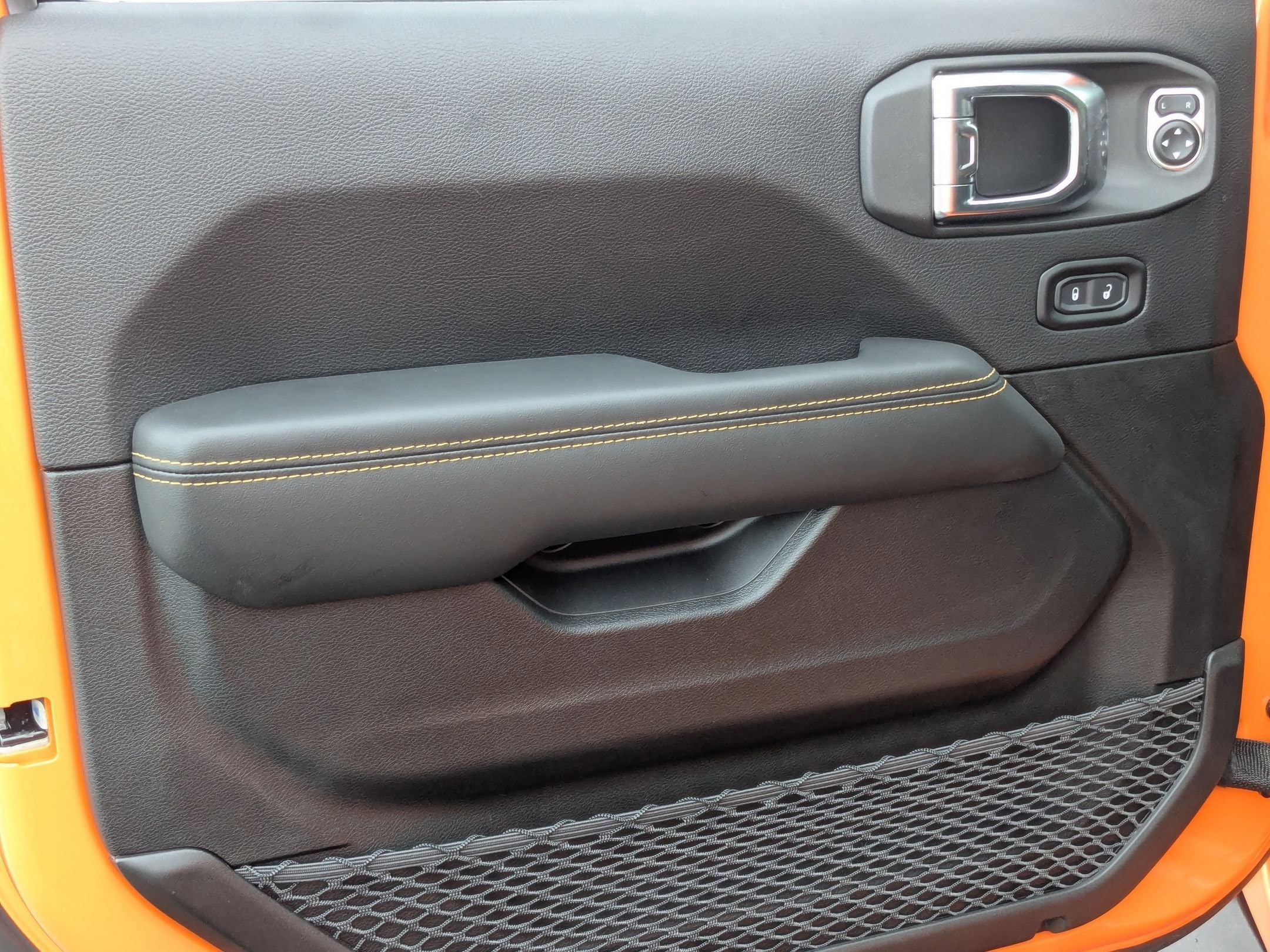 2025 Jeep Wrangler 4-Door Sahara - Photo 10