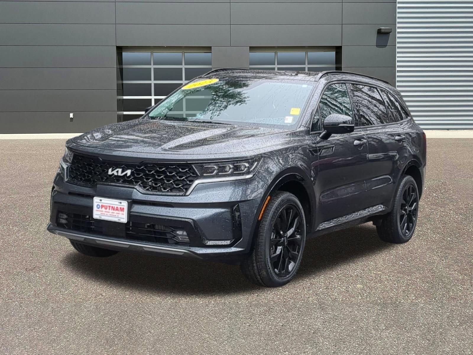 View vehicle photo 7