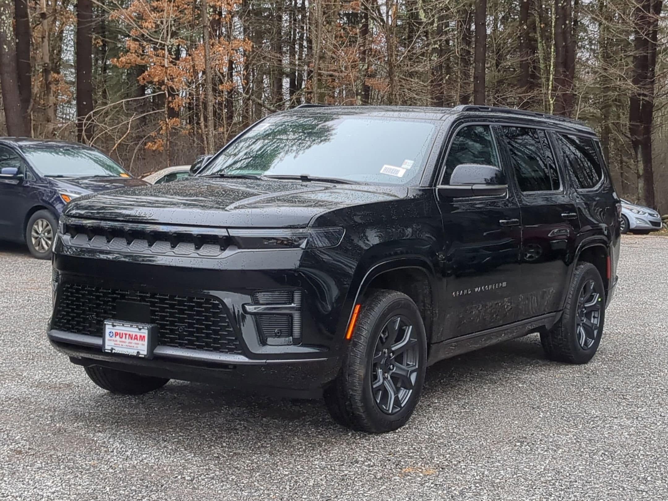 View vehicle photo 7