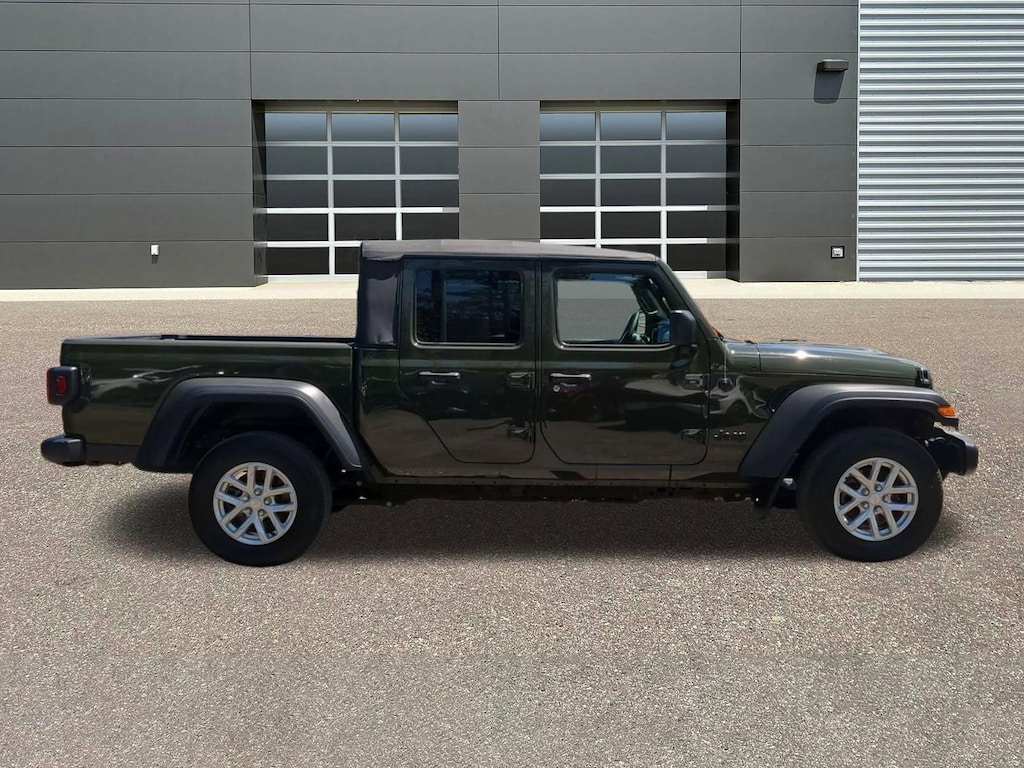 Used 2023 Jeep Gladiator Sport S Truck