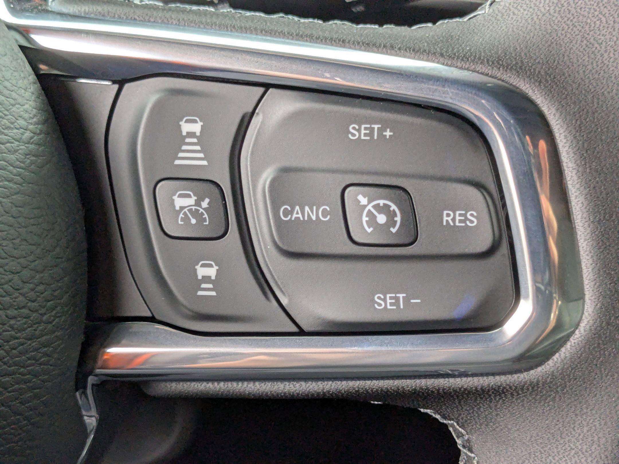 2025 Jeep Wrangler 4-Door Sahara - Photo 17