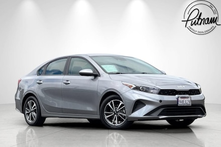 2023 Kia Forte LXS Sedan
