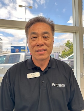 Staff member LEO YI from ID_6120b9919e19