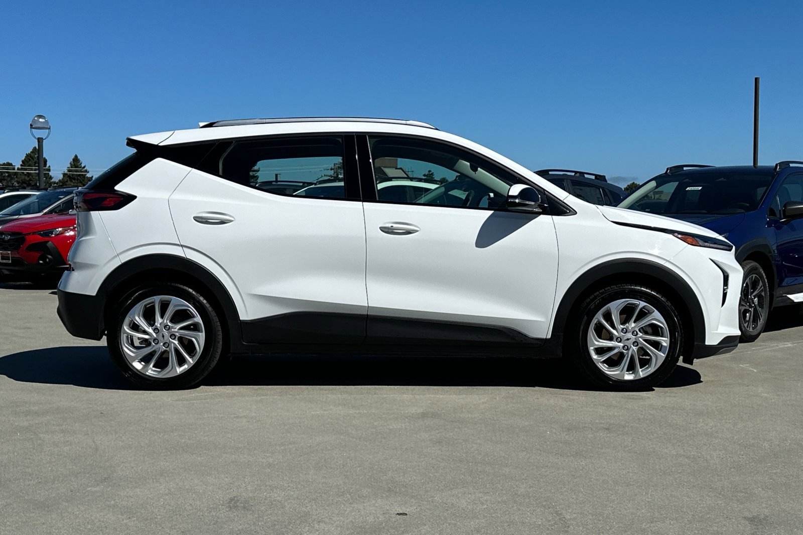 Used 2023 Chevrolet Bolt EUV LT with VIN 1G1FY6S02P4127413 for sale in Burlingame, CA