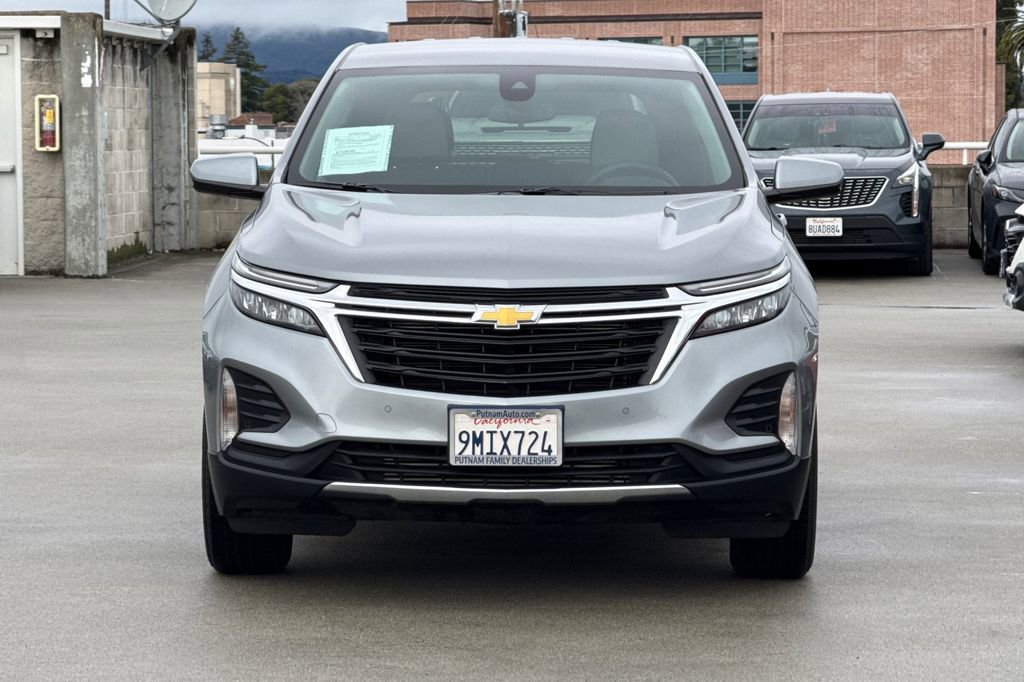 2024 Chevrolet Equinox LT photo 3