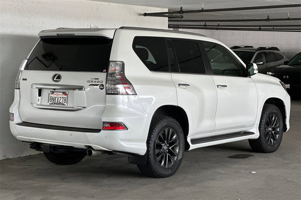 2020 Lexus GX 460 Premium photo 3