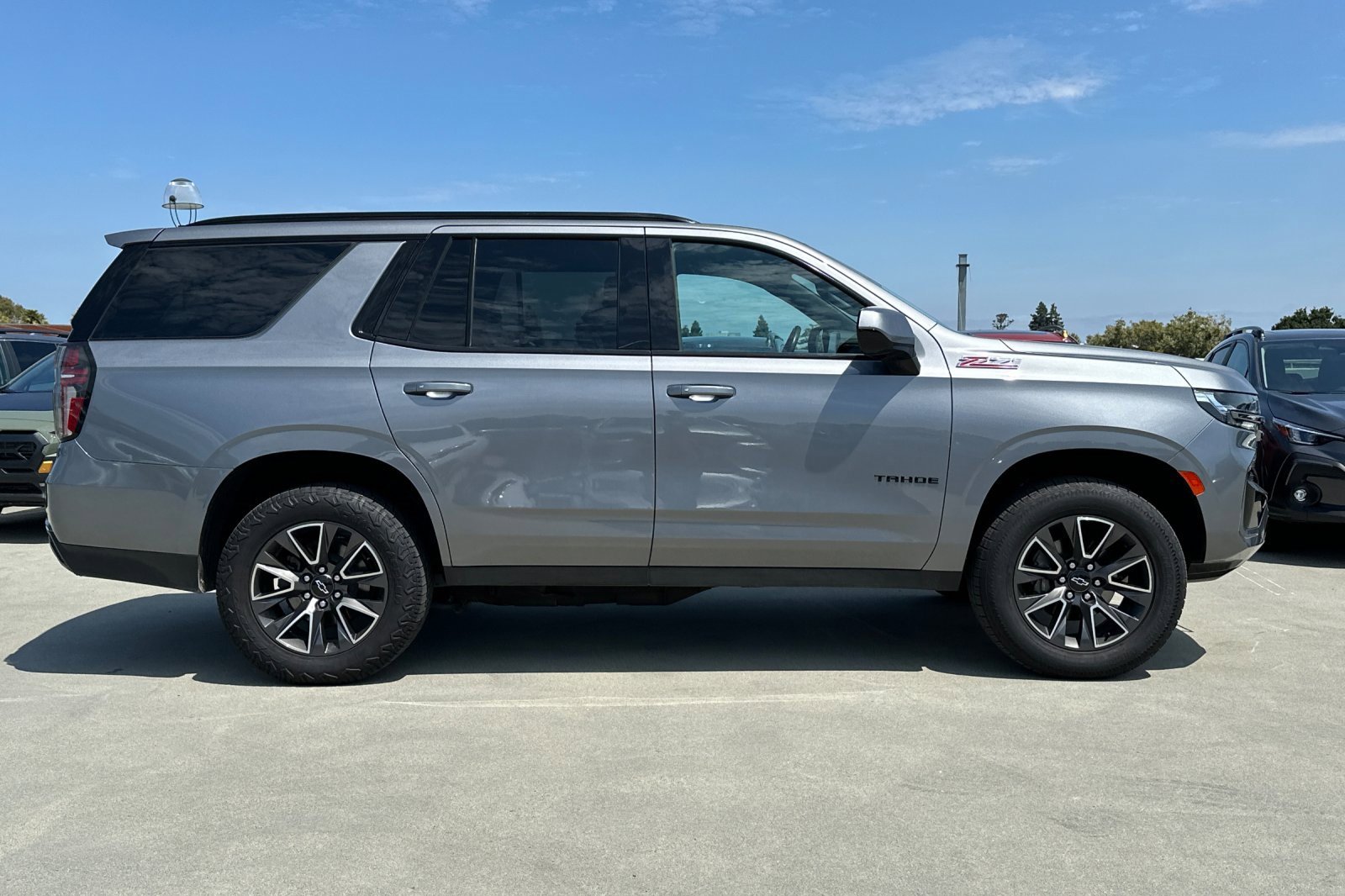 Used 2022 Chevrolet Tahoe Z71 with VIN 1GNSKPKD7NR214716 for sale in Burlingame, CA