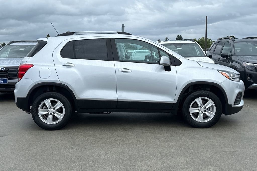 Used 2022 Chevrolet Trax LT with VIN KL7CJPSM3NB561157 for sale in Burlingame, CA