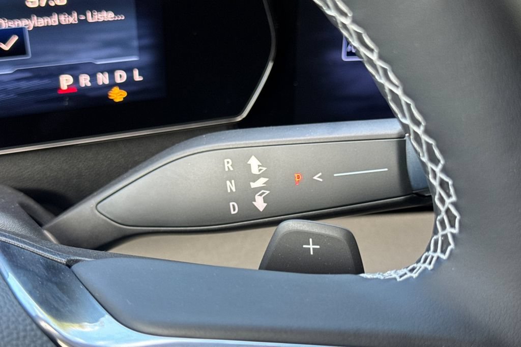 2027 Chevrolet Traverse LT - Photo 22