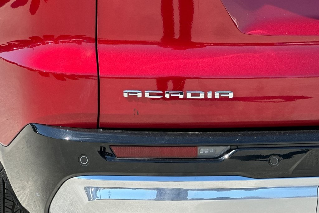 2025 GMC Acadia Denali - Photo 37