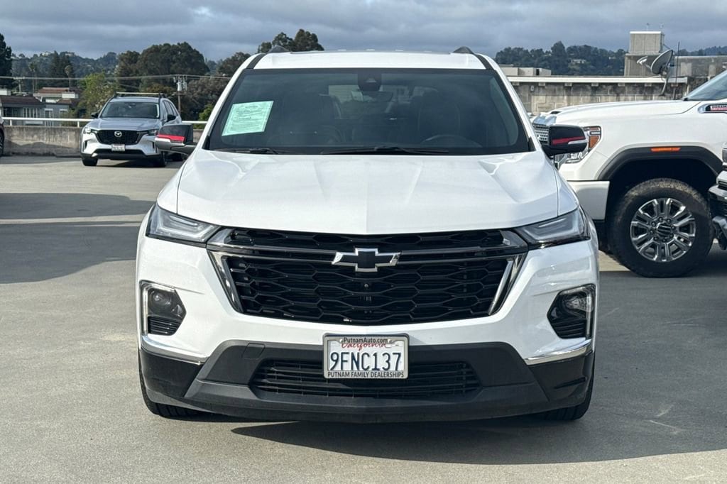 2023 Chevrolet Traverse Premier photo 3