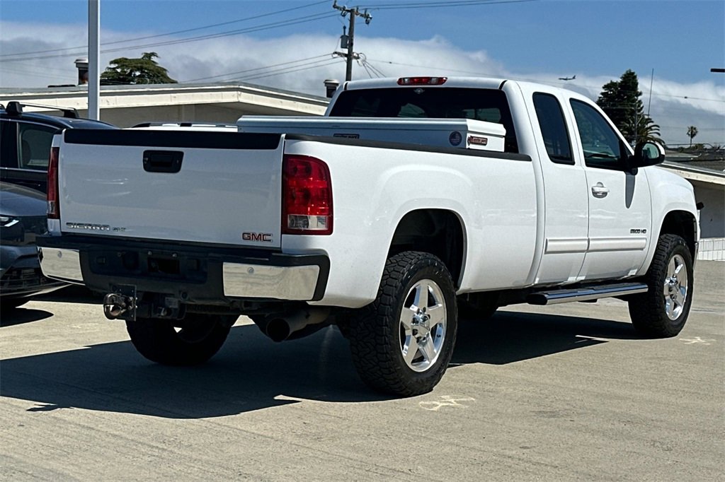 2011 Gmc Sierra 2500 HD SLT photo 3