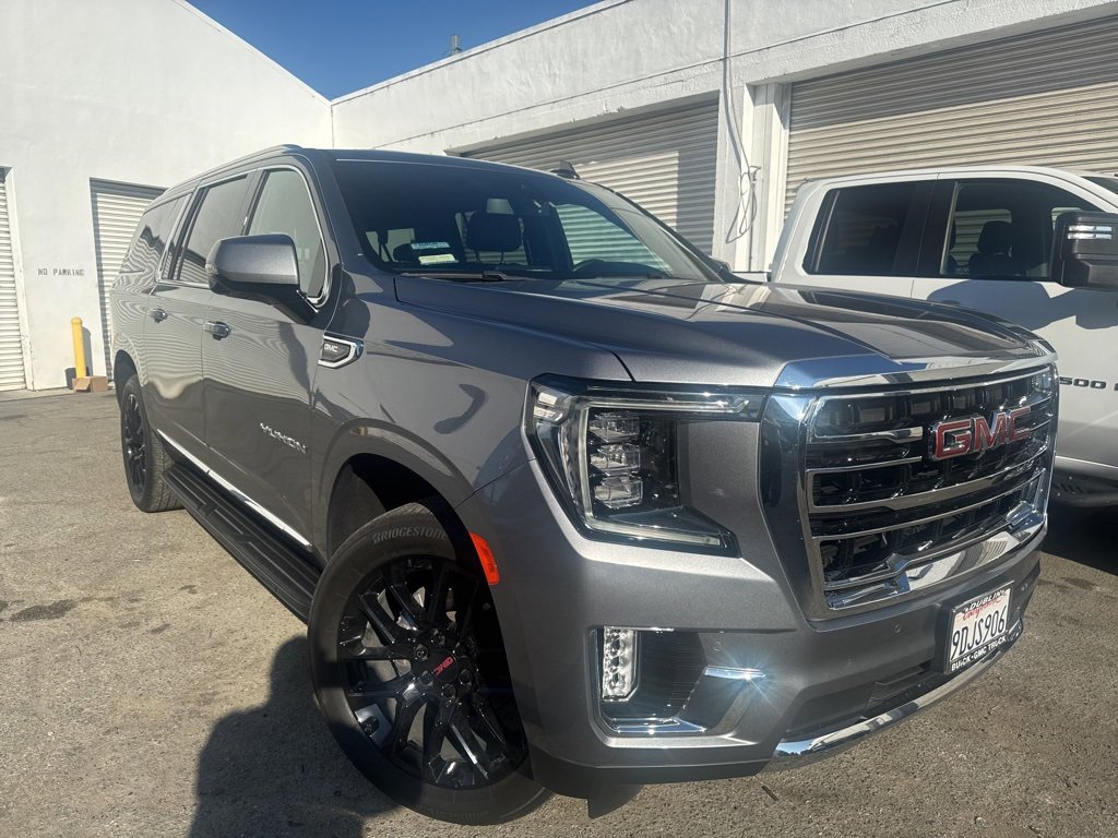 2022 Gmc Yukon XL SLT photo 3