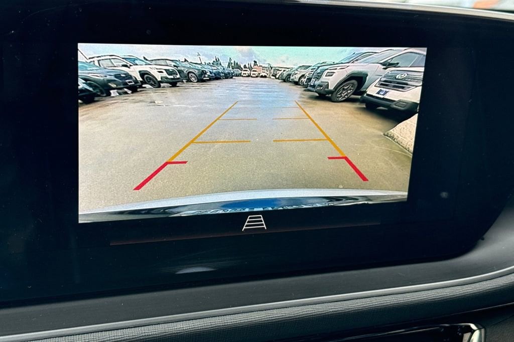2025 Buick Envista Sport Touring - Photo 24