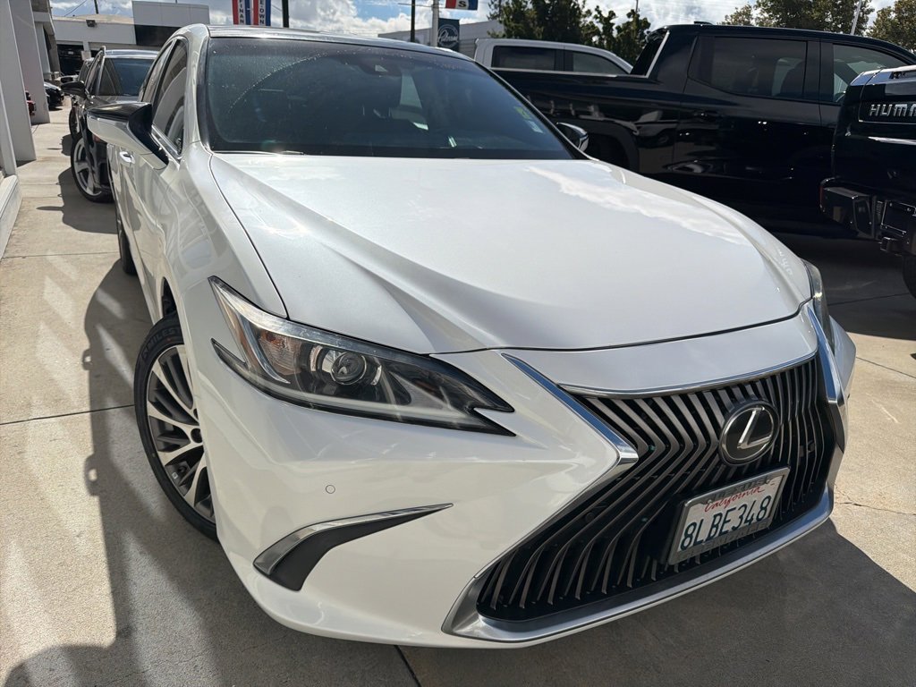 2019 Lexus ES 350 photo 3