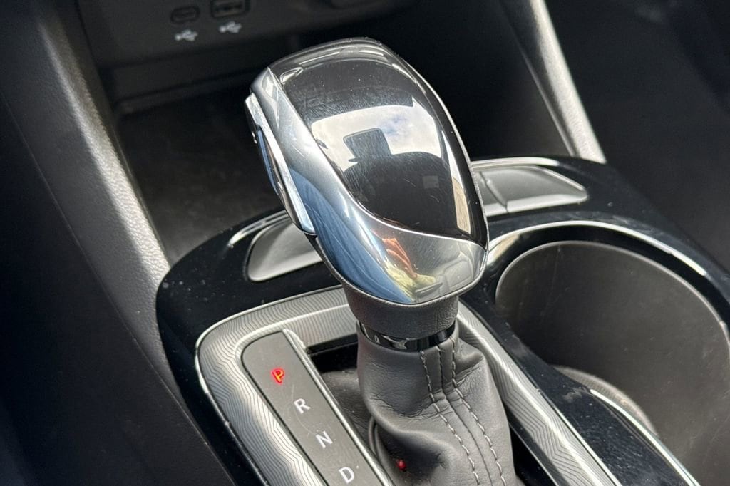 2025 Buick Envista Sport Touring - Photo 26