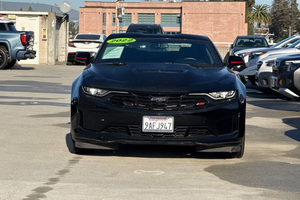 2022 Chevrolet Camaro LT1 photo 3