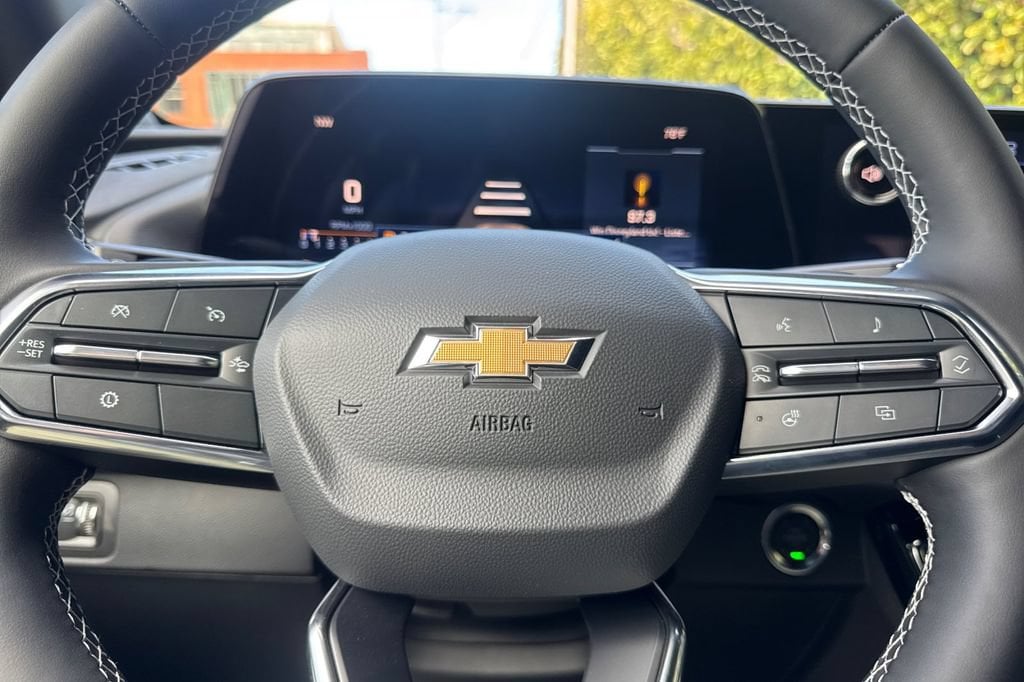 2027 Chevrolet Traverse LT - Photo 24