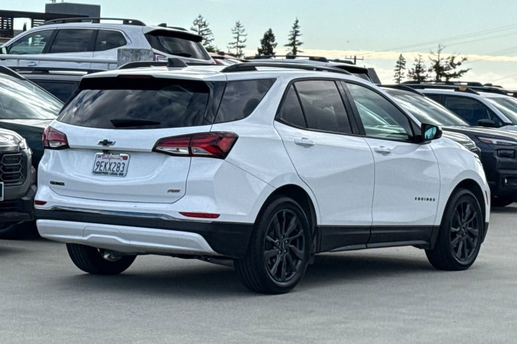 2022 Chevrolet Equinox RS photo 2