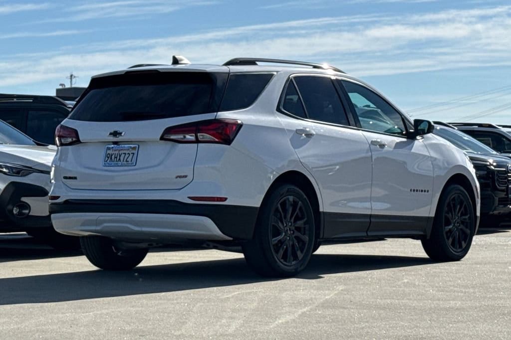 2024 Chevrolet Equinox RS photo 2