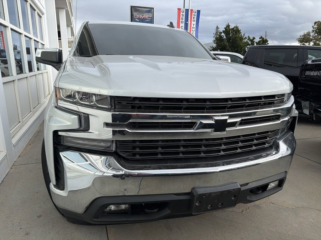 2019 Chevrolet Silverado 1500 LT photo 2
