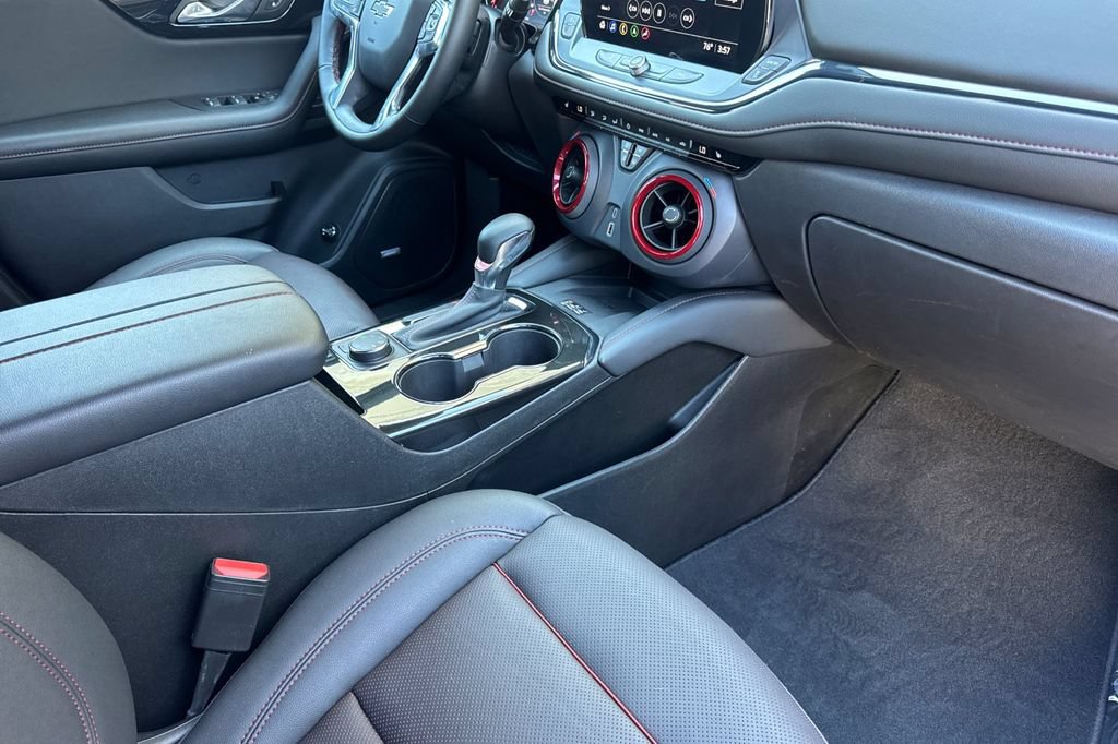 2025 Chevrolet Blazer RS - Photo 18