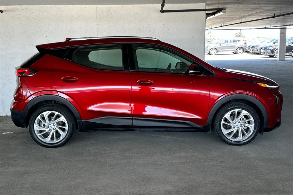 Used 2022 Chevrolet Bolt EUV LT with VIN 1G1FY6S02N4114903 for sale in Burlingame, CA