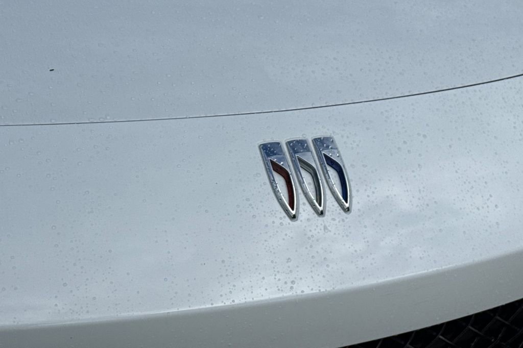 2025 Buick Envista Sport Touring - Photo 35