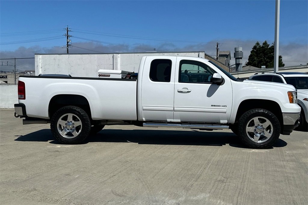 2011 Gmc Sierra 2500 HD SLT photo 2