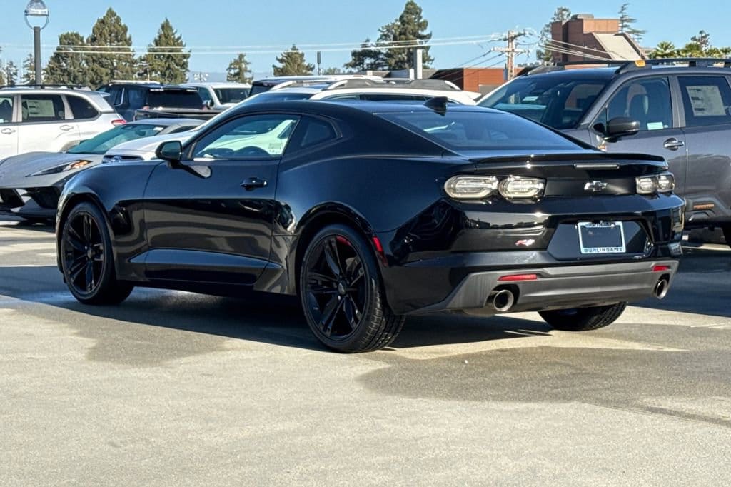2022 Chevrolet Camaro LT1 photo 4