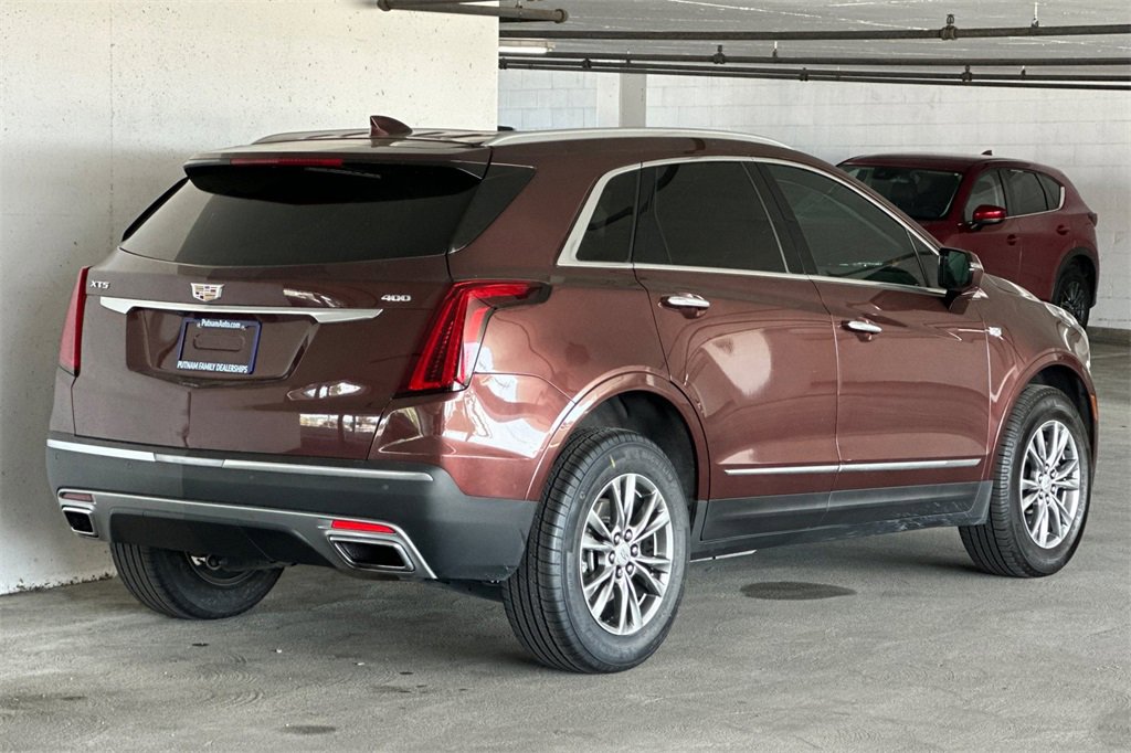 2022 Cadillac XT5 Premium Luxury photo 3