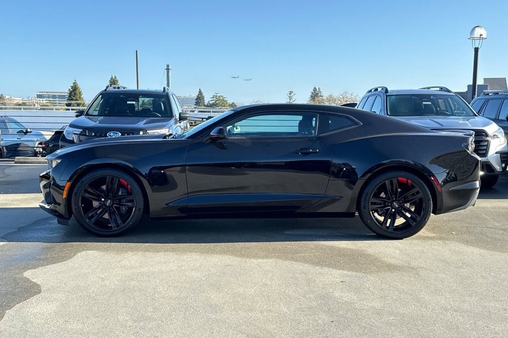 2022 Chevrolet Camaro LT1 photo 5