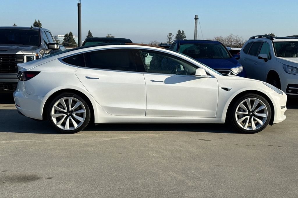 Used 2019 Tesla Model 3 Mid Range with VIN 5YJ3E1EAXKF191064 for sale in Burlingame, CA