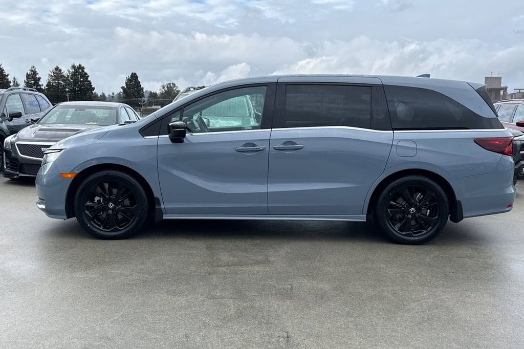 2023 Honda Odyssey Sport photo 5