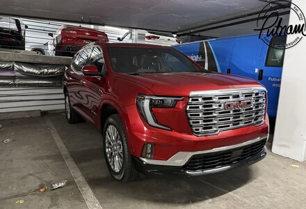 2025 GMC Acadia Denali SUV